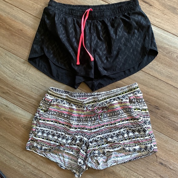 Old Navy sz S two pair short bundle euc - Picture 1 of 7